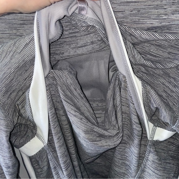 lululemon athletica Gray and White Jacket - Picture 9 of 11